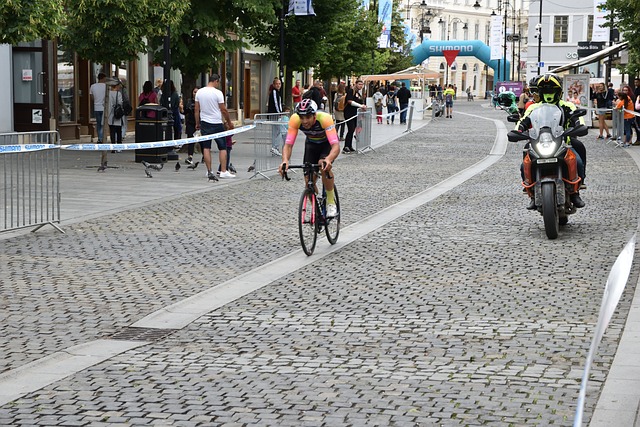 略无疑是一 略无疑是一